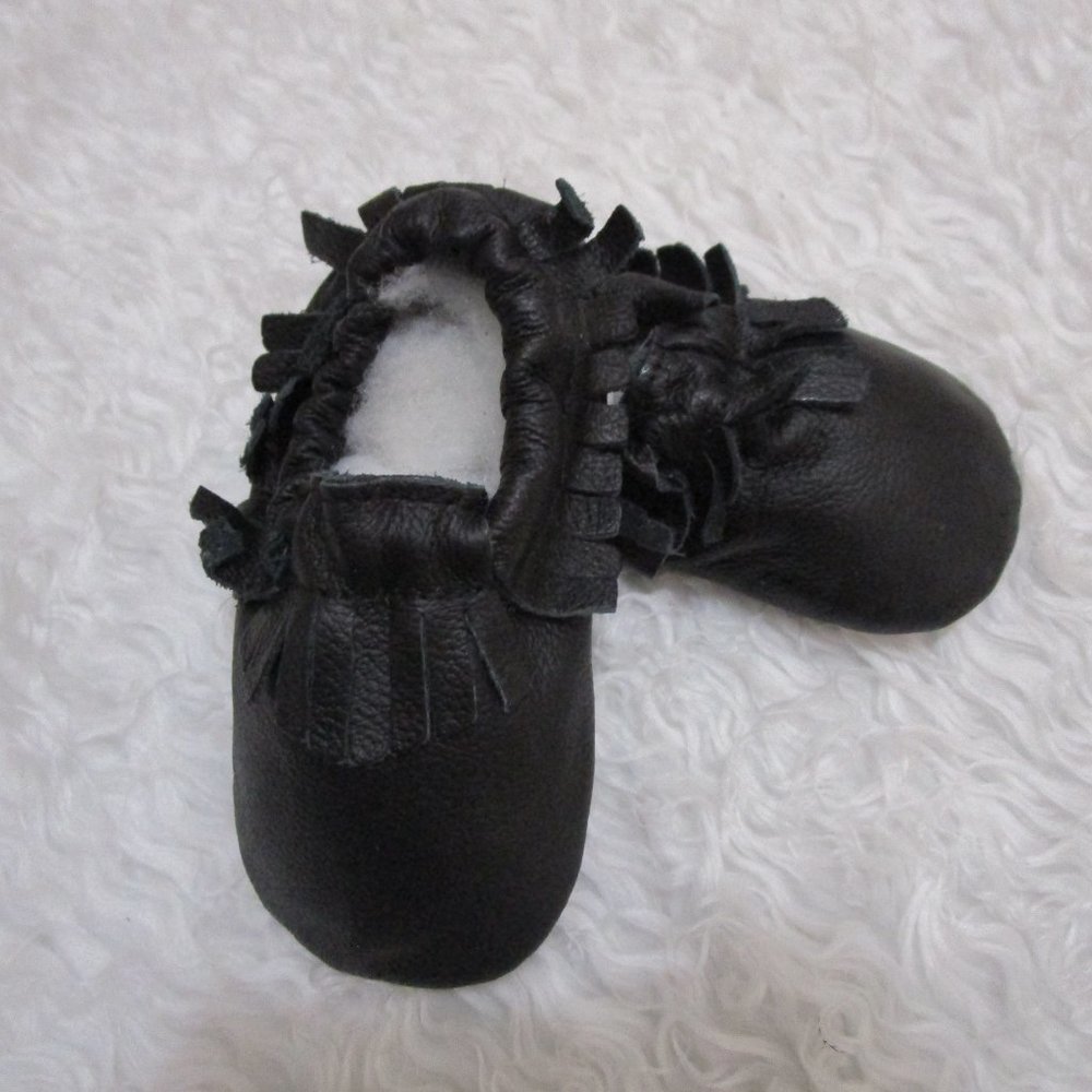 Sz 18-24M Baby Charcoal Black Leather Moccasins Fringe Crib Soft Sole Shoes